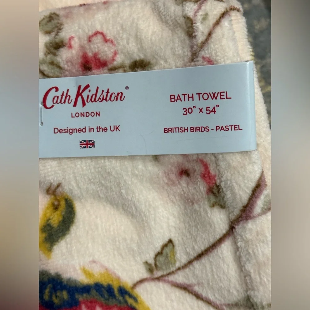 Cath Kidston British Birds Pastel Bath Towel Limited Edition - NWT